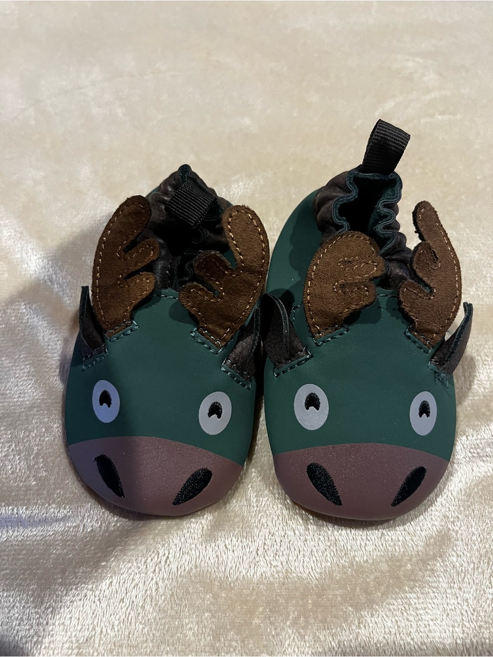 Wonder Nation Green Moose Soft Sole Baby Shoes – Size 2